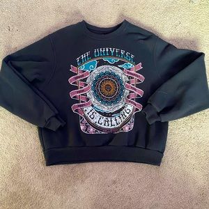 Super soft graphic crew neck sweatshirt from hollister
